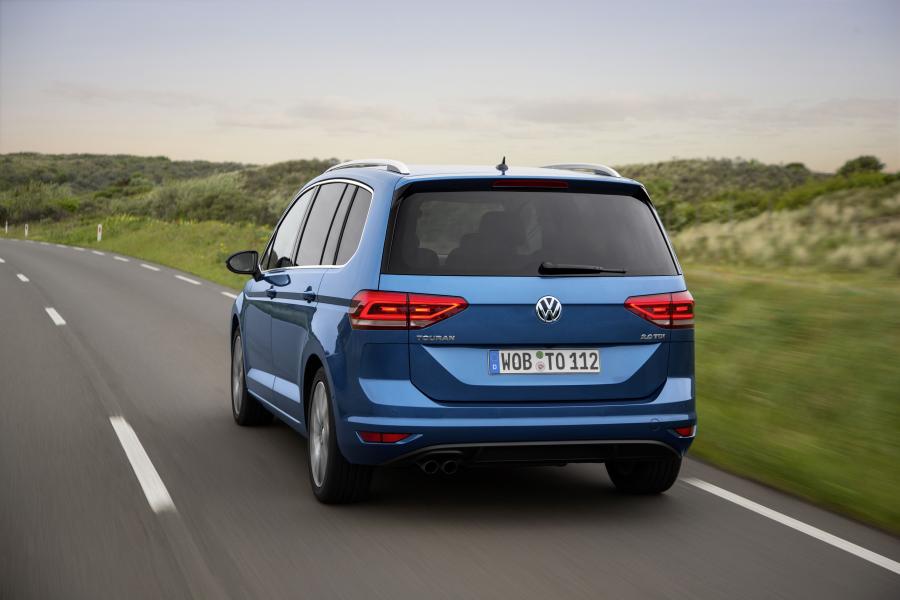  Volkswagen Touran 2015 года  (фото 14 из 26)